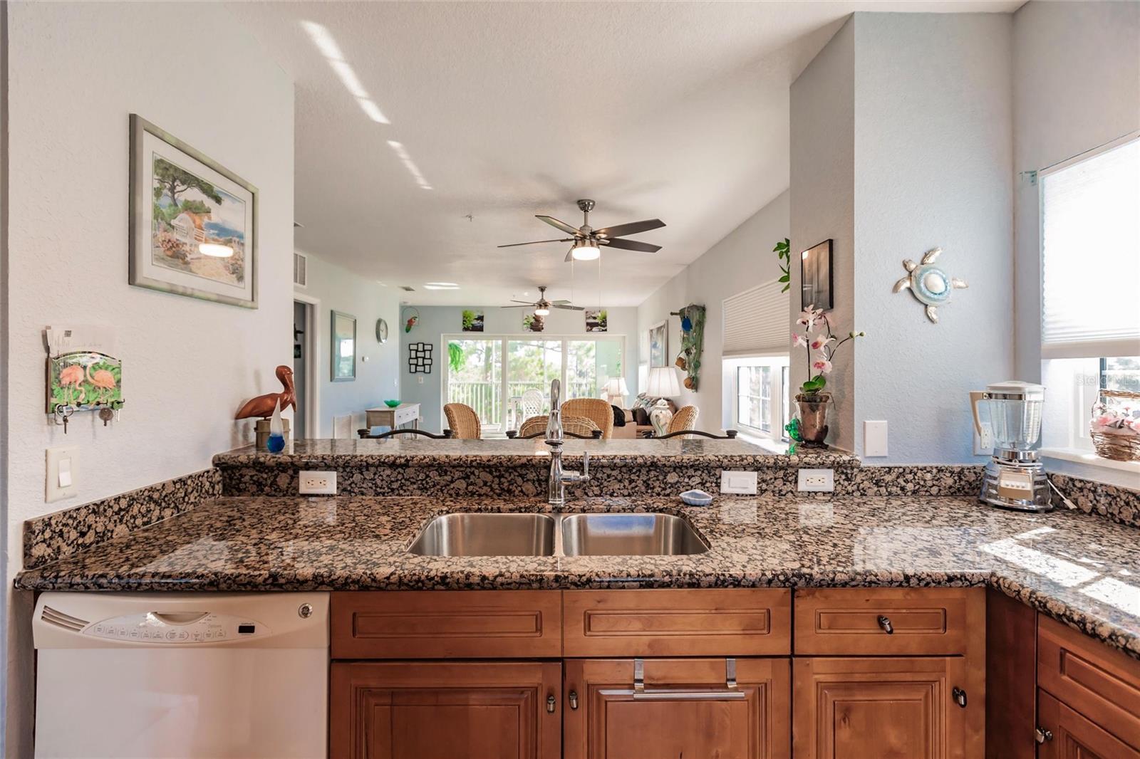 Image 21 of 59 For 8409 Placida Road 308