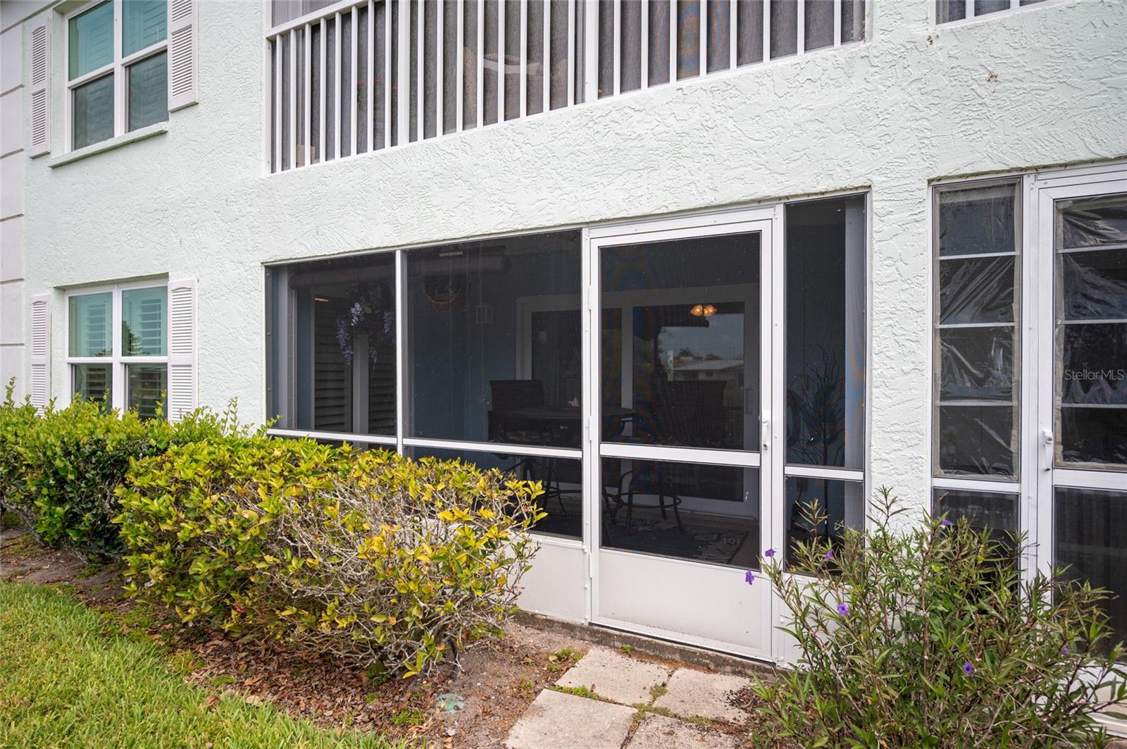 Image 26 of 39 For 5725 Greenwood Avenue 4104