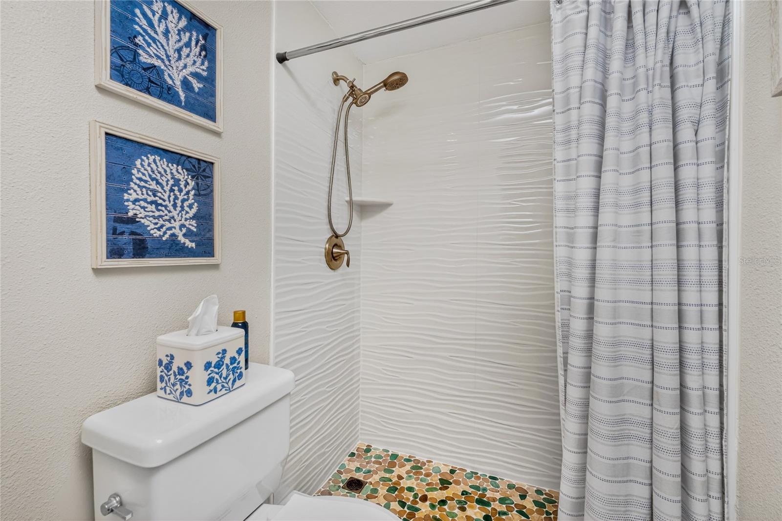 Image 28 of 43 For 9123 Kestral Circle