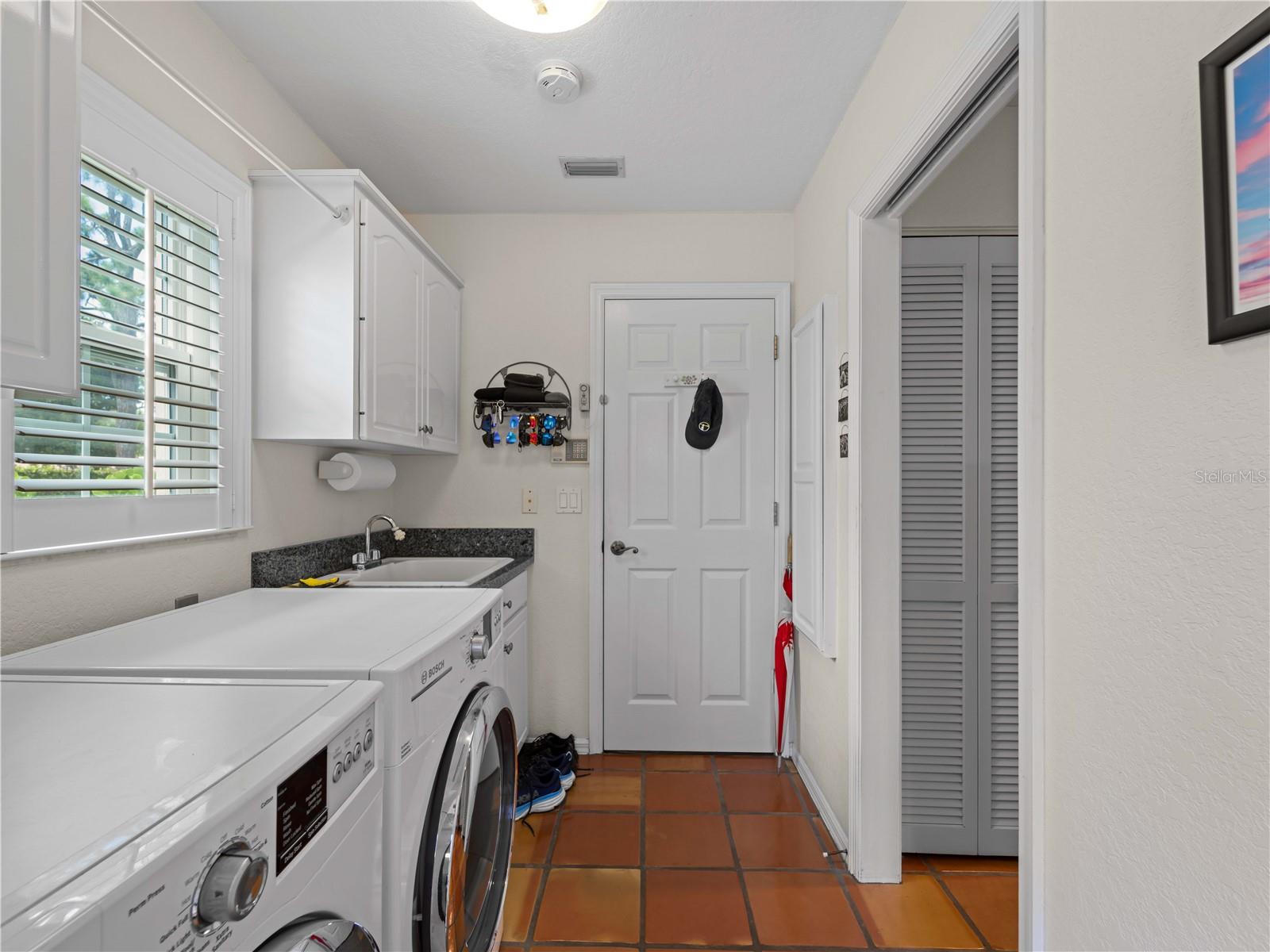 Image 49 of 80 For 1981 Bayshore Drive