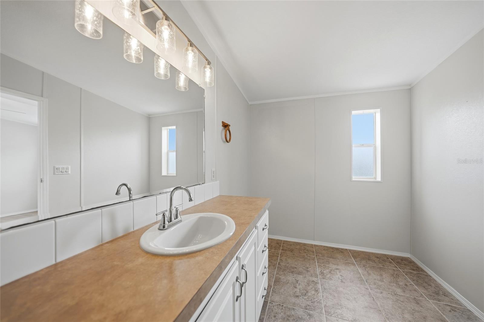 Image 24 of 54 For 4810 Highway 72  162