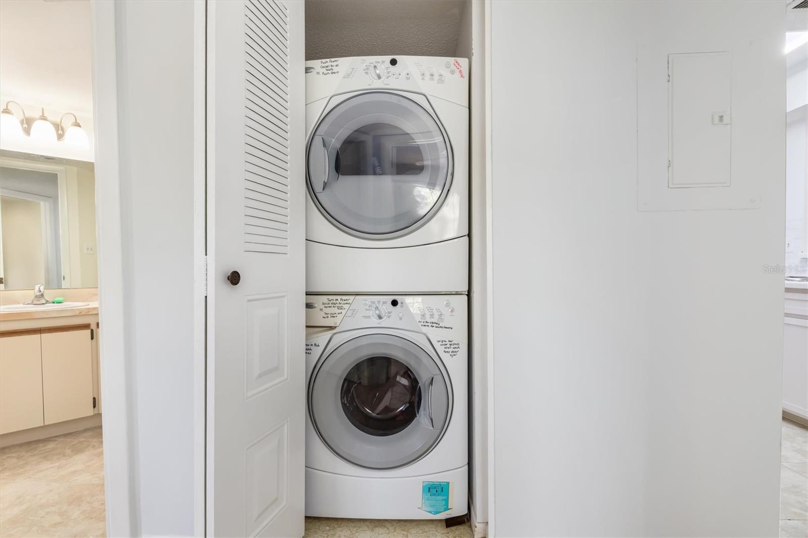 Image 18 of 42 For 19505 Quesada Avenue C203