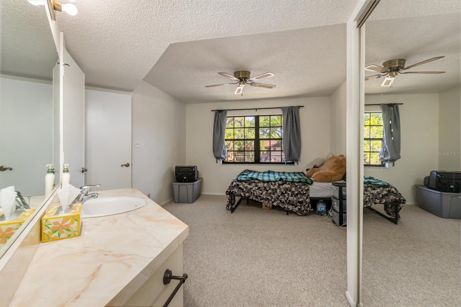 Image 26 of 42 For 19505 Quesada Avenue C203