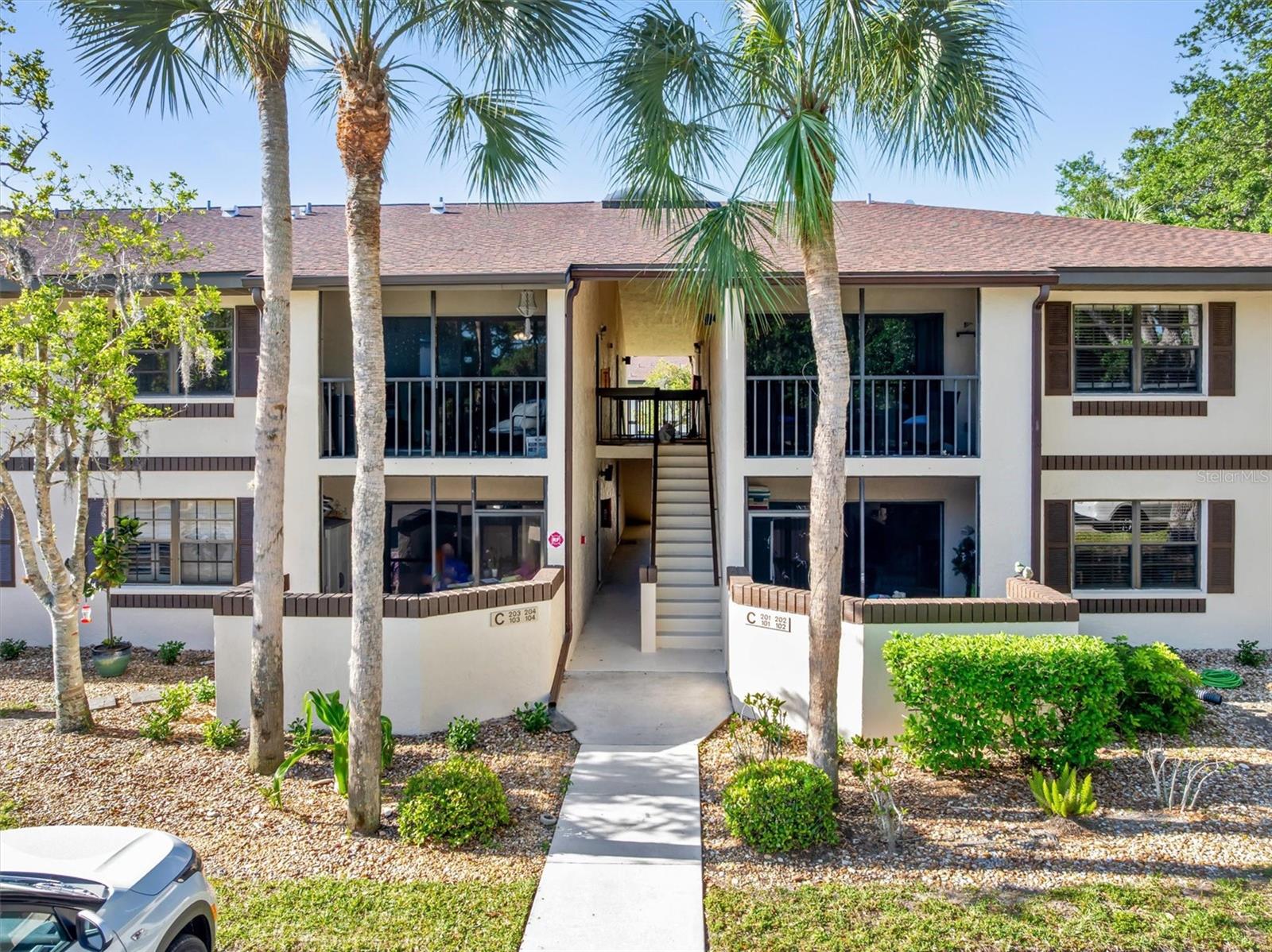 Image 27 of 42 For 19505 Quesada Avenue C203