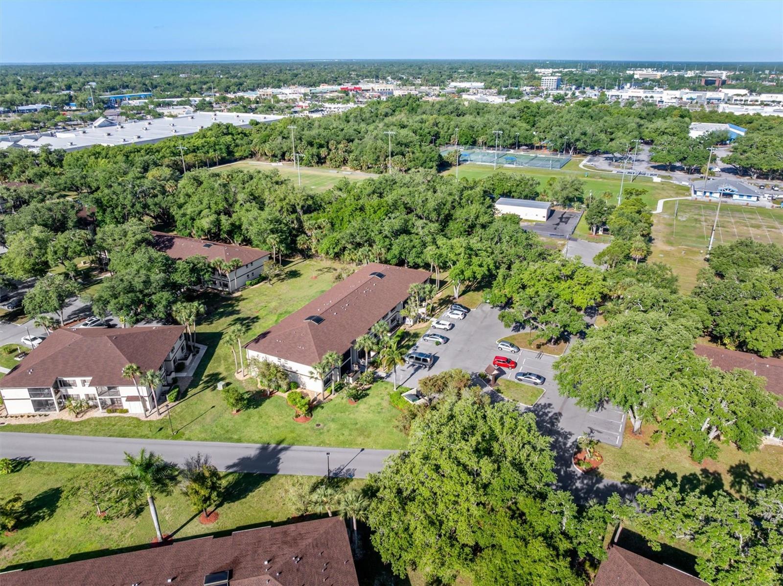 Image 30 of 42 For 19505 Quesada Avenue C203