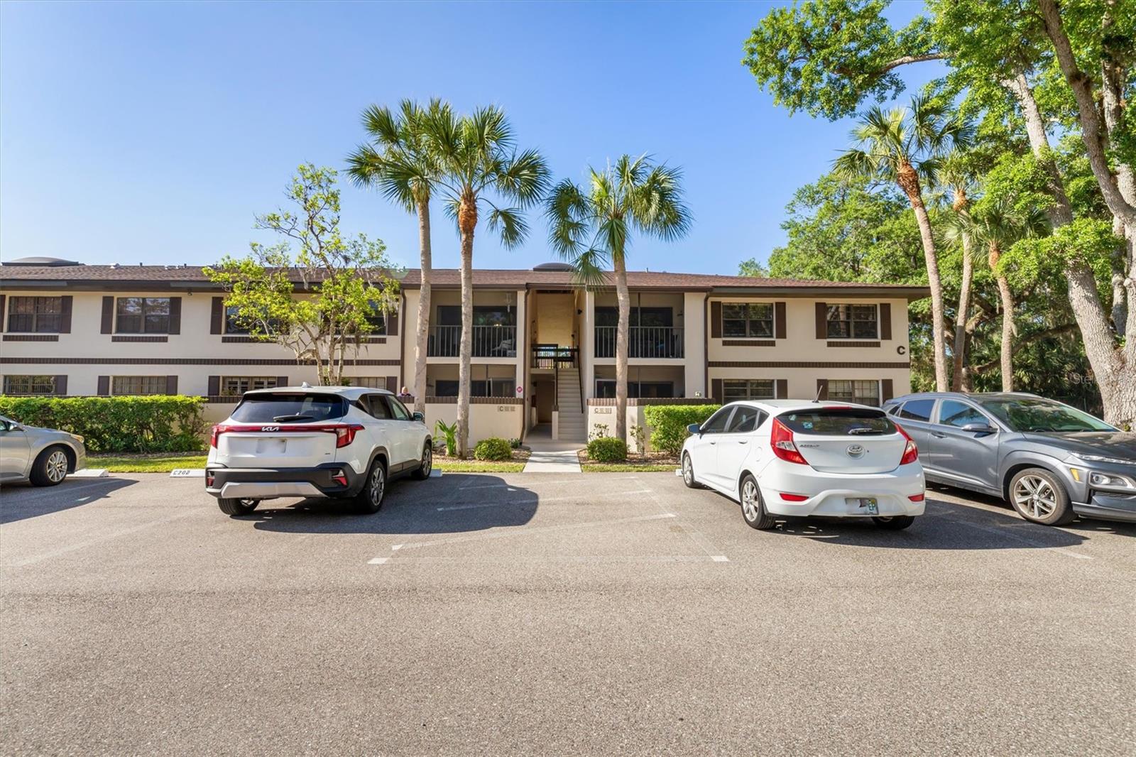 Image 36 of 42 For 19505 Quesada Avenue C203