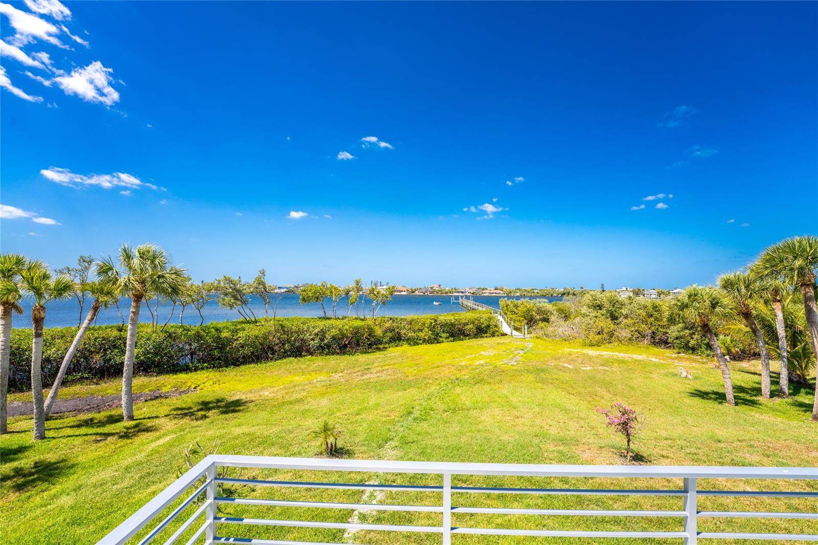 Image 10 of 22 For Bayshore Drive
