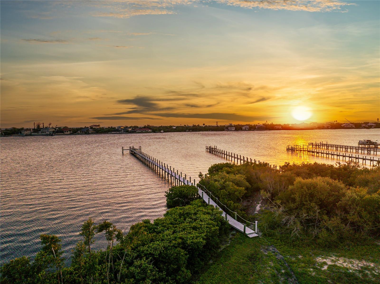 Image 13 of 22 For Bayshore Drive