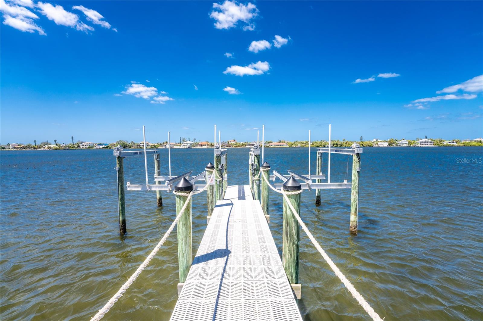 Image 3 of 22 For Bayshore Drive