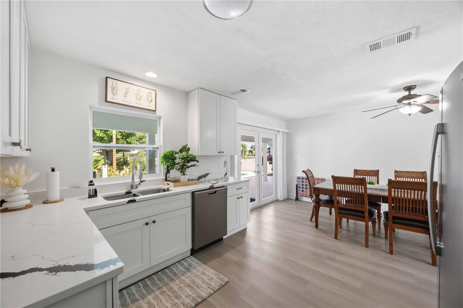 Image 17 of 61 For 5281 Boyle Terrace