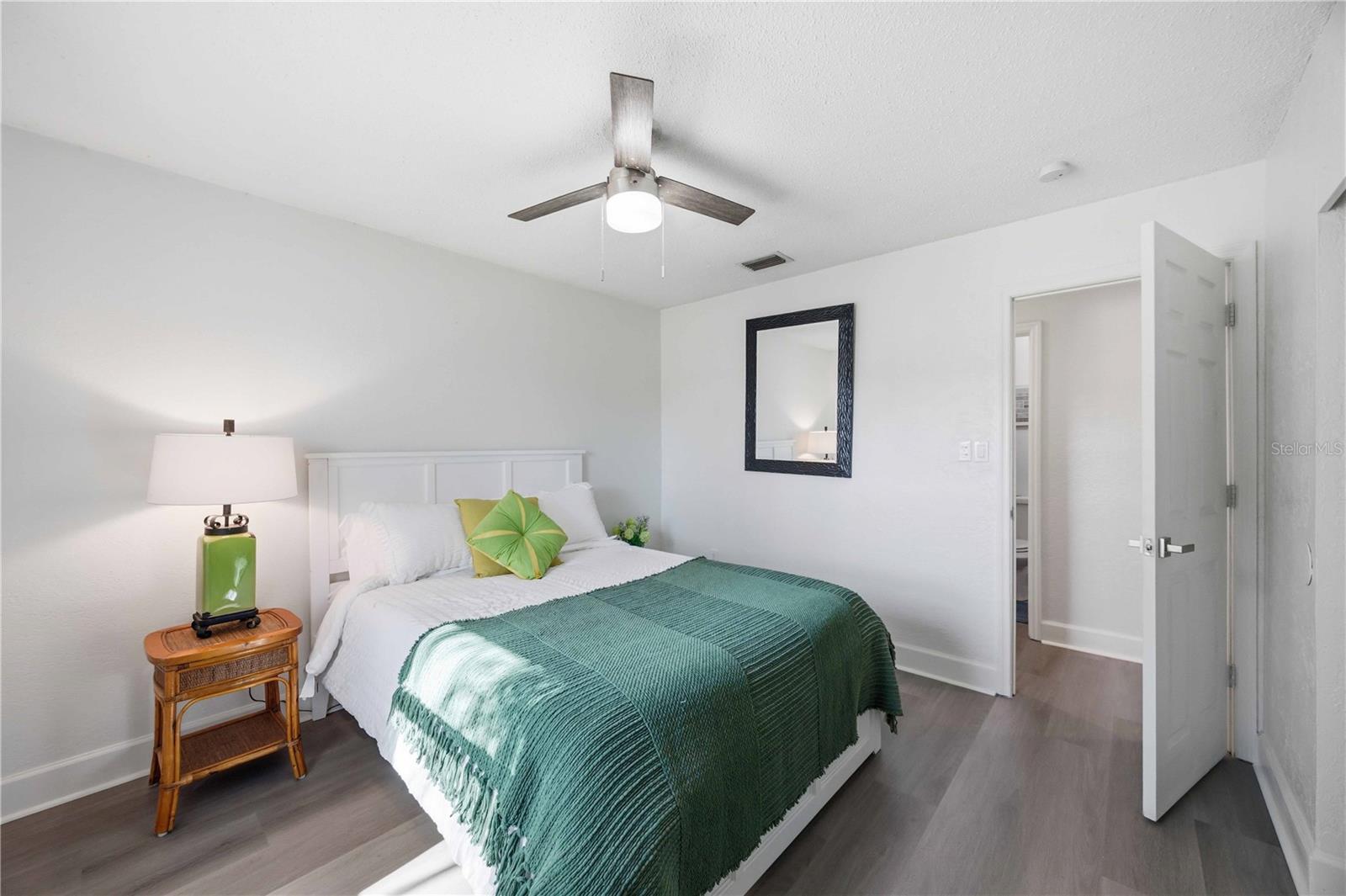 Image 24 of 61 For 5281 Boyle Terrace