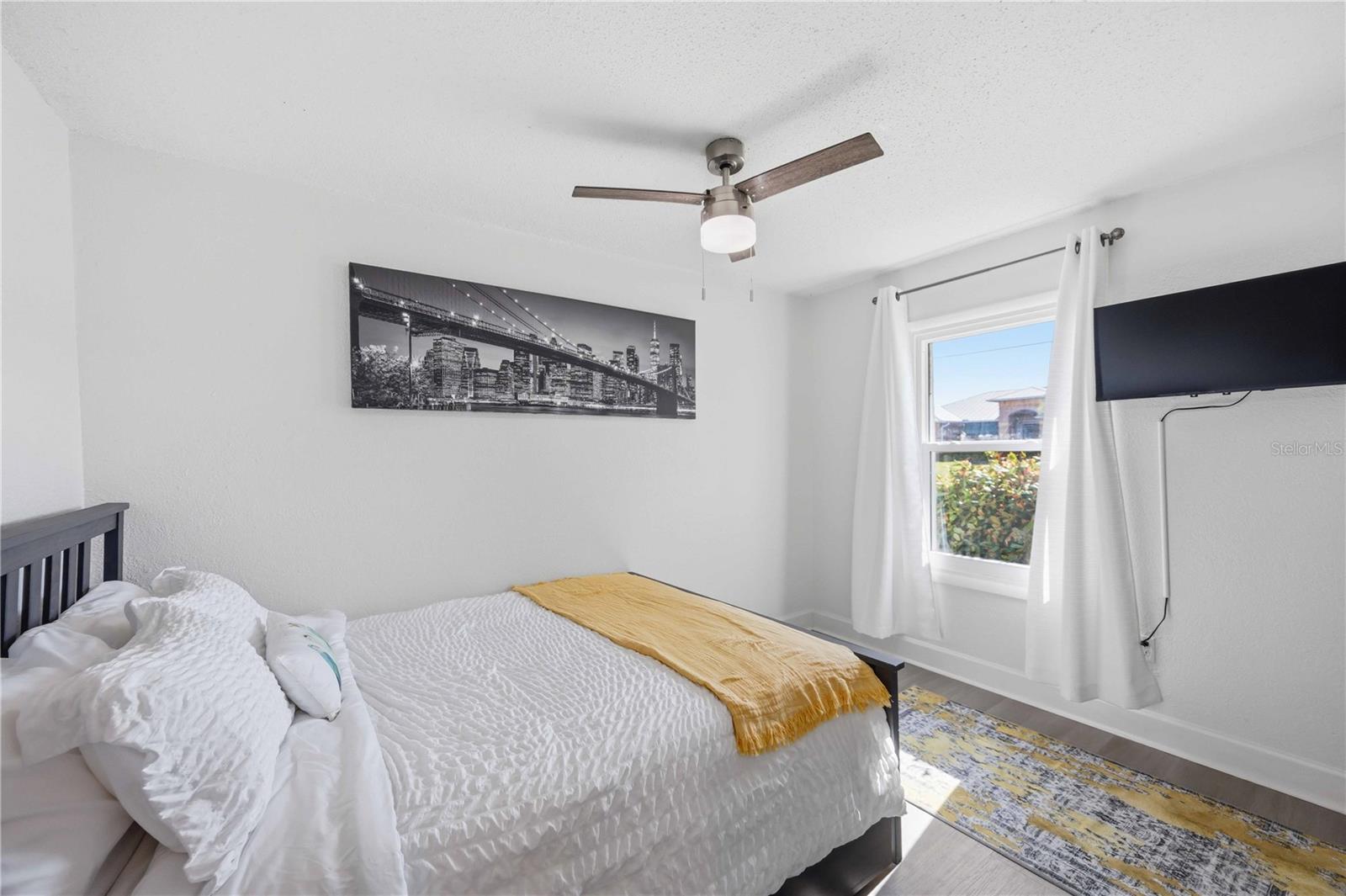 Image 26 of 61 For 5281 Boyle Terrace