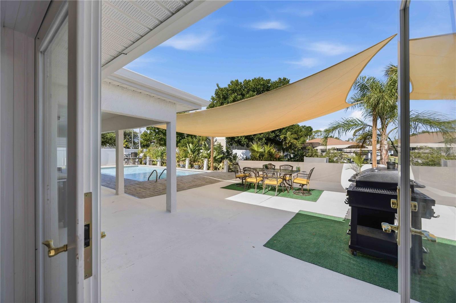 Image 39 of 61 For 5281 Boyle Terrace