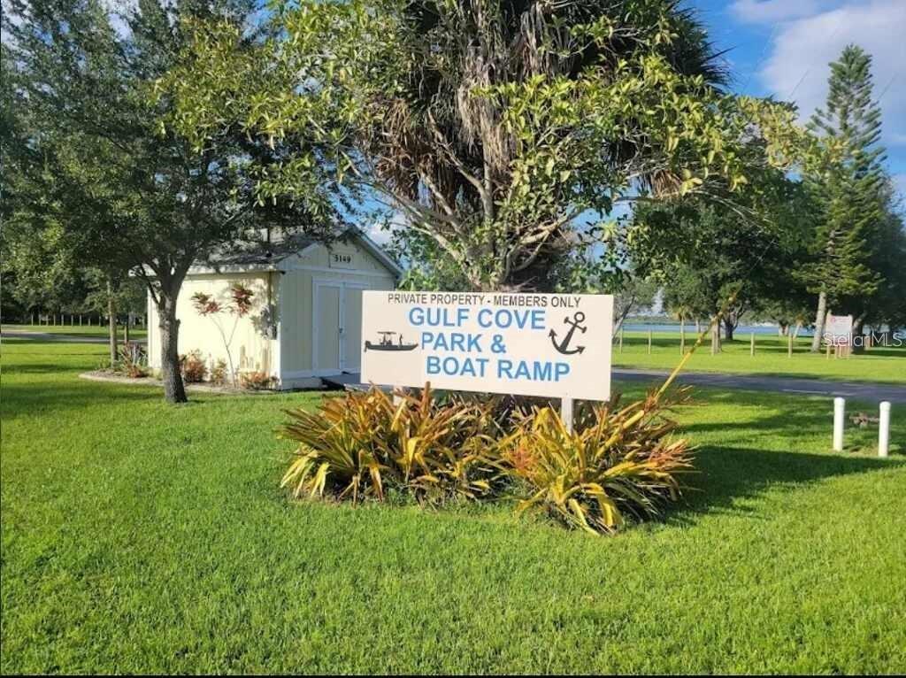 Image 5 of 61 For 5281 Boyle Terrace