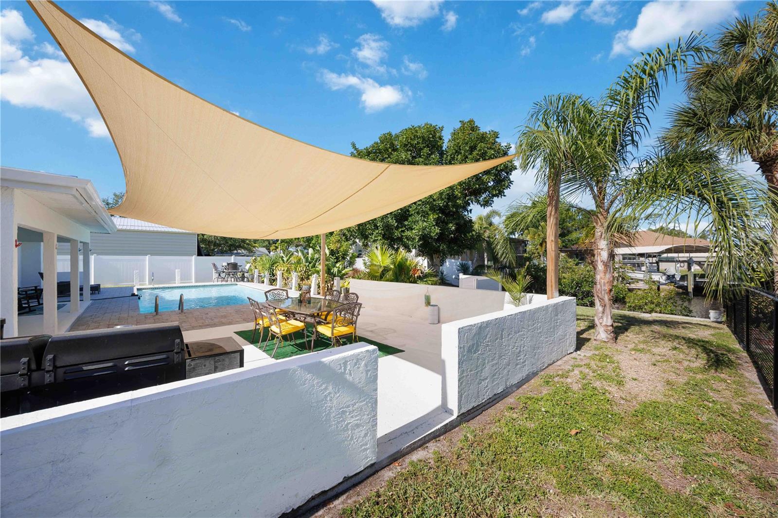 Image 52 of 61 For 5281 Boyle Terrace