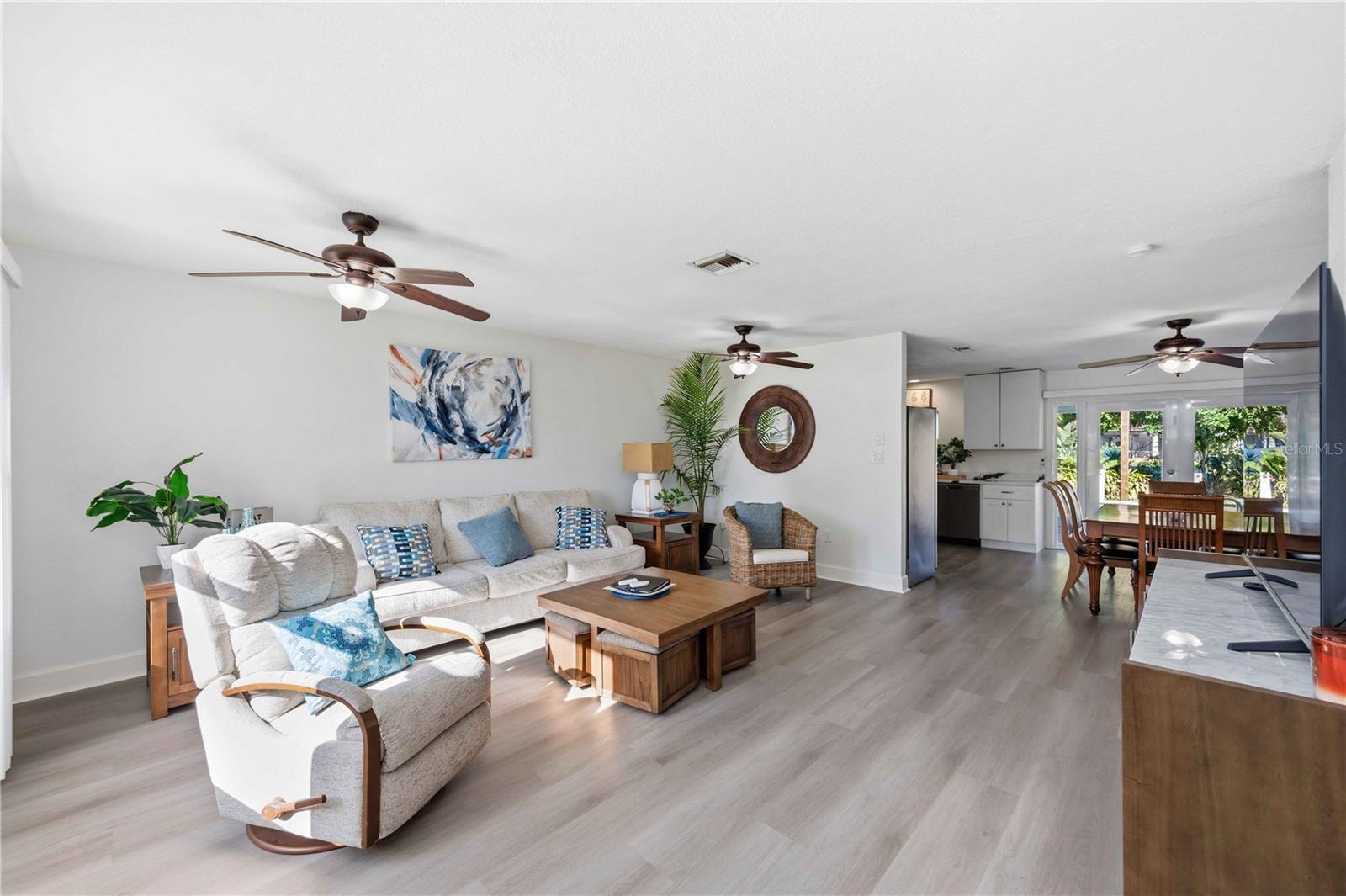 Image 7 of 61 For 5281 Boyle Terrace