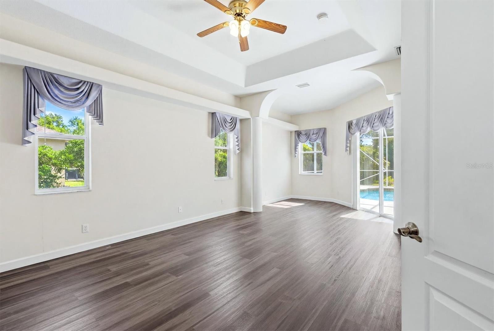 Image 20 of 33 For 2635 Manasota Beach Road