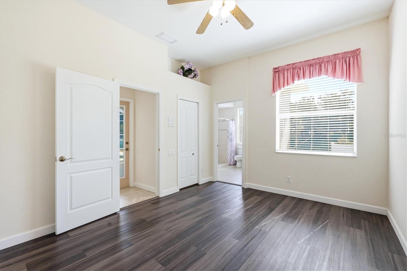 Image 23 of 33 For 2635 Manasota Beach Road