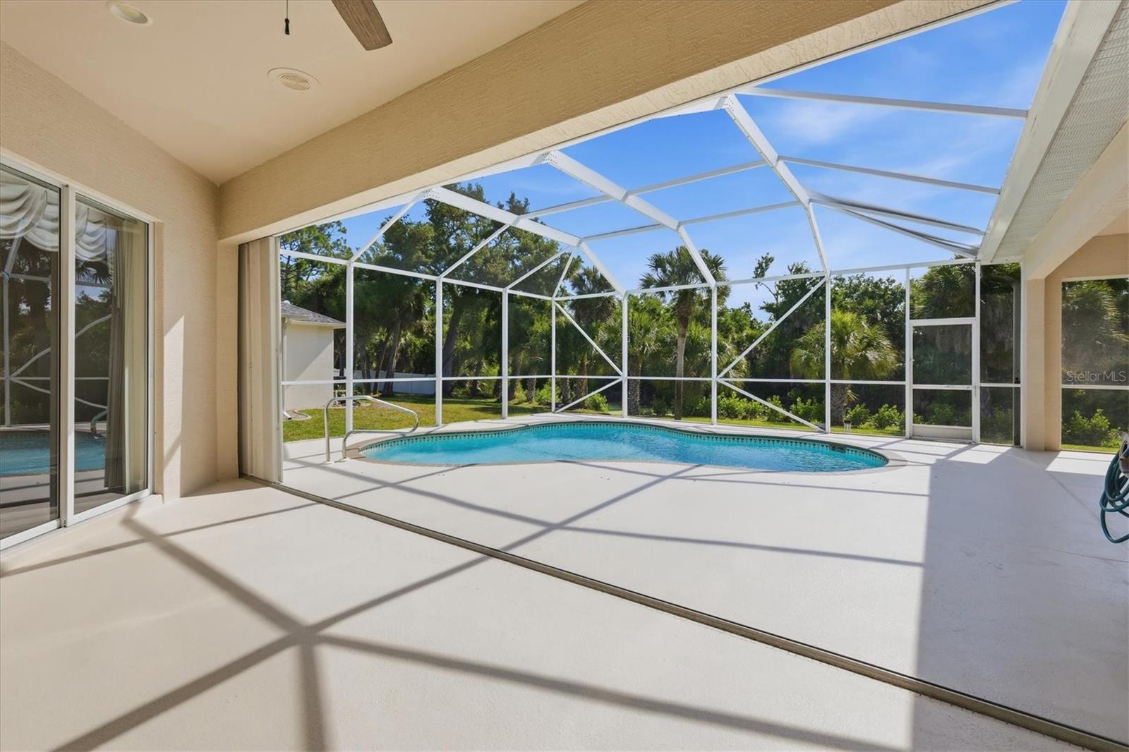 Image 29 of 33 For 2635 Manasota Beach Road