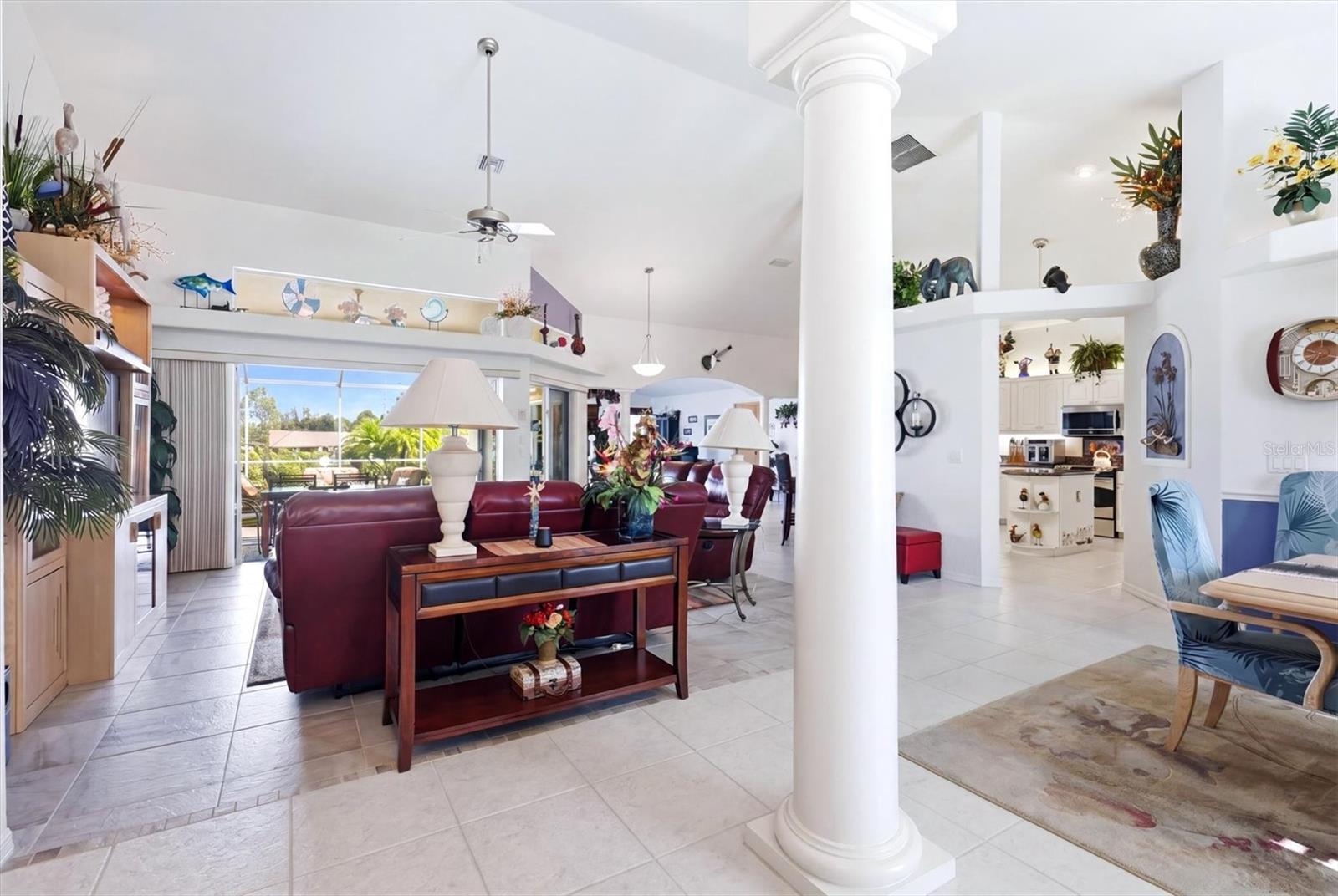 Image 14 of 61 For 8050 Tracy Circle