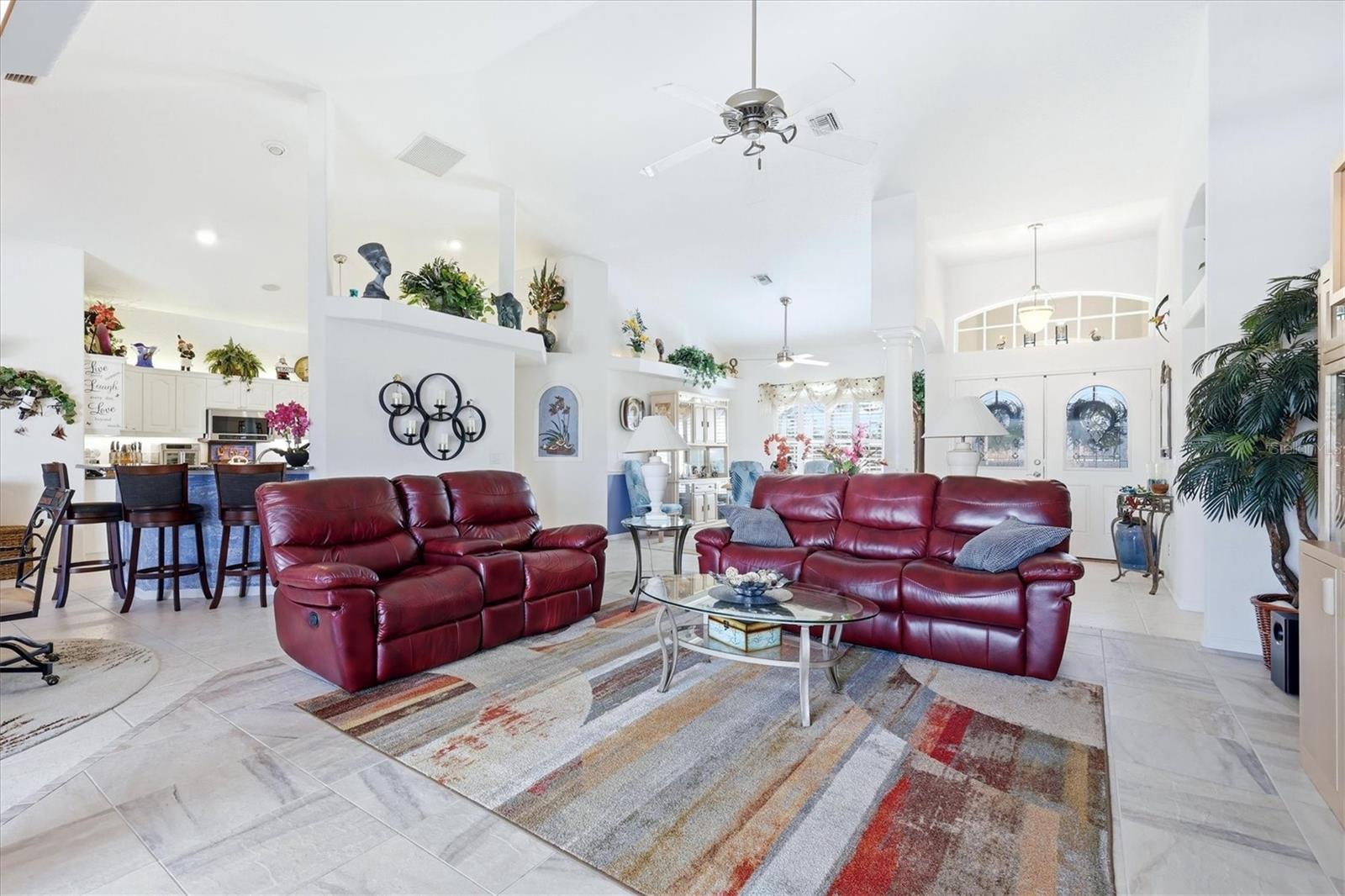 Image 17 of 61 For 8050 Tracy Circle