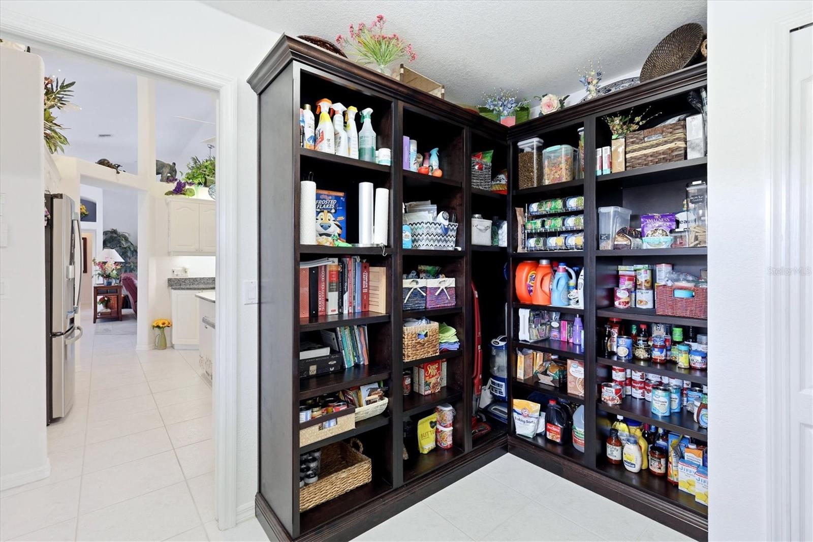 Image 24 of 61 For 8050 Tracy Circle