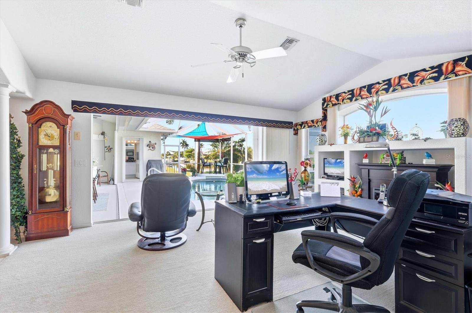 Image 27 of 61 For 8050 Tracy Circle