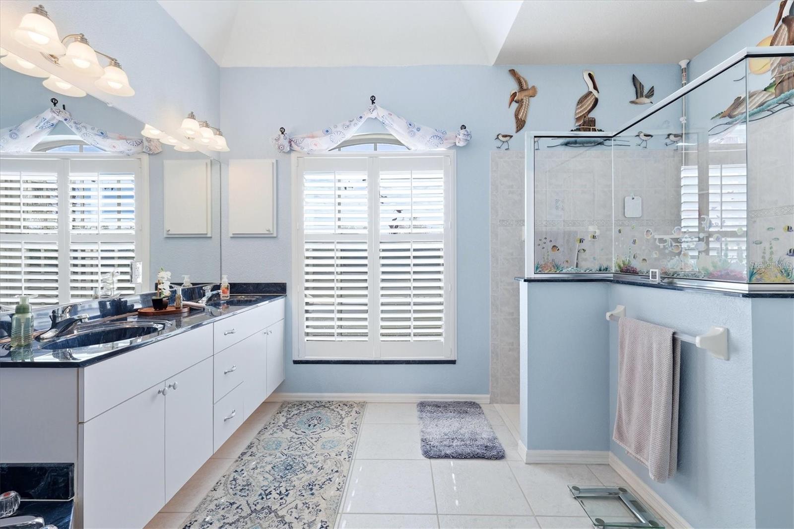 Image 30 of 61 For 8050 Tracy Circle