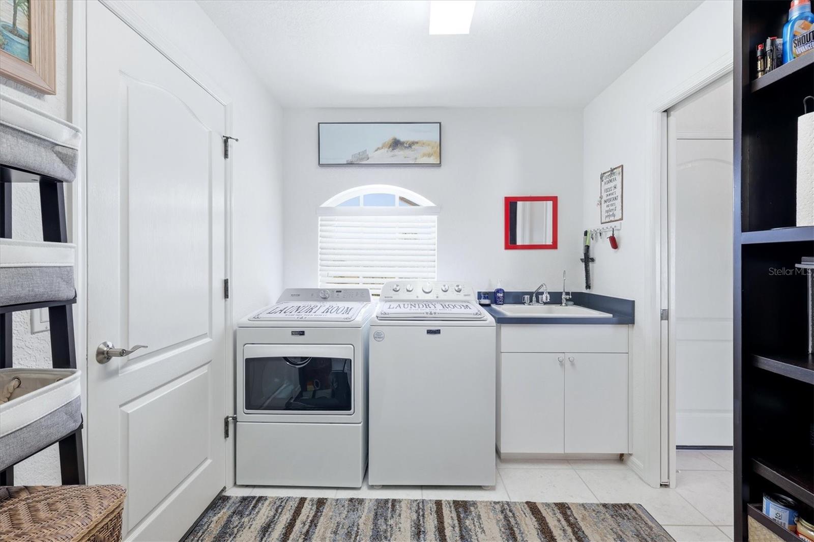 Image 37 of 61 For 8050 Tracy Circle