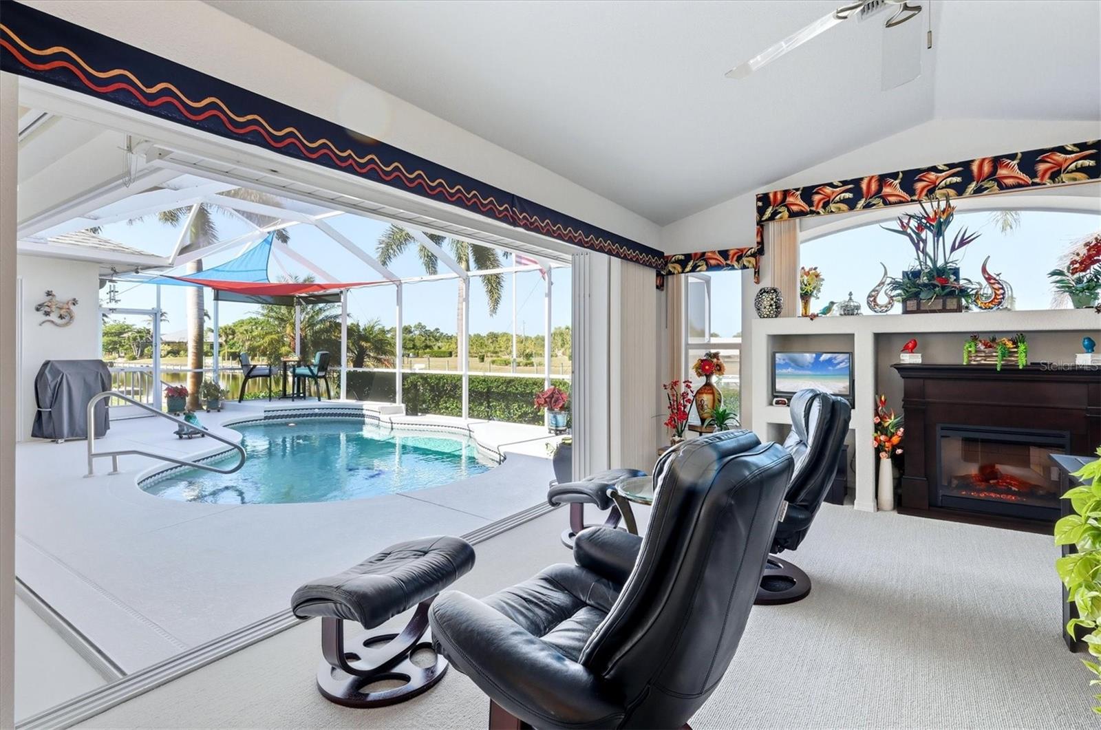 Image 42 of 61 For 8050 Tracy Circle