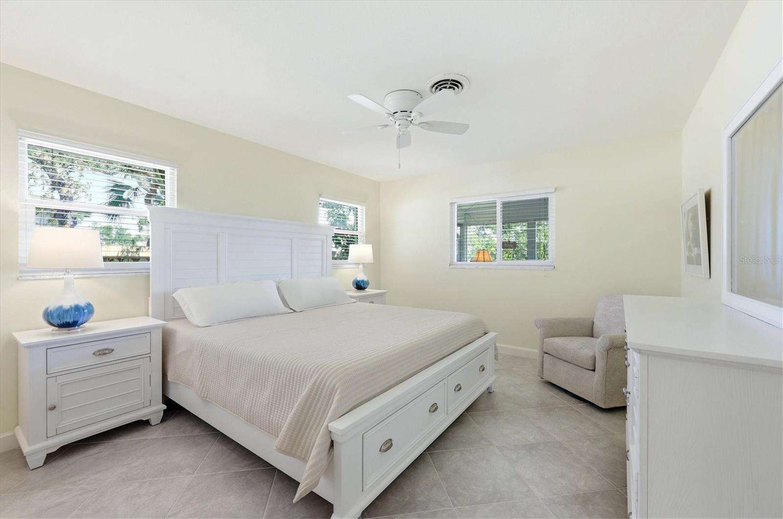 Image 25 of 56 For 6421 Manasota Key Road