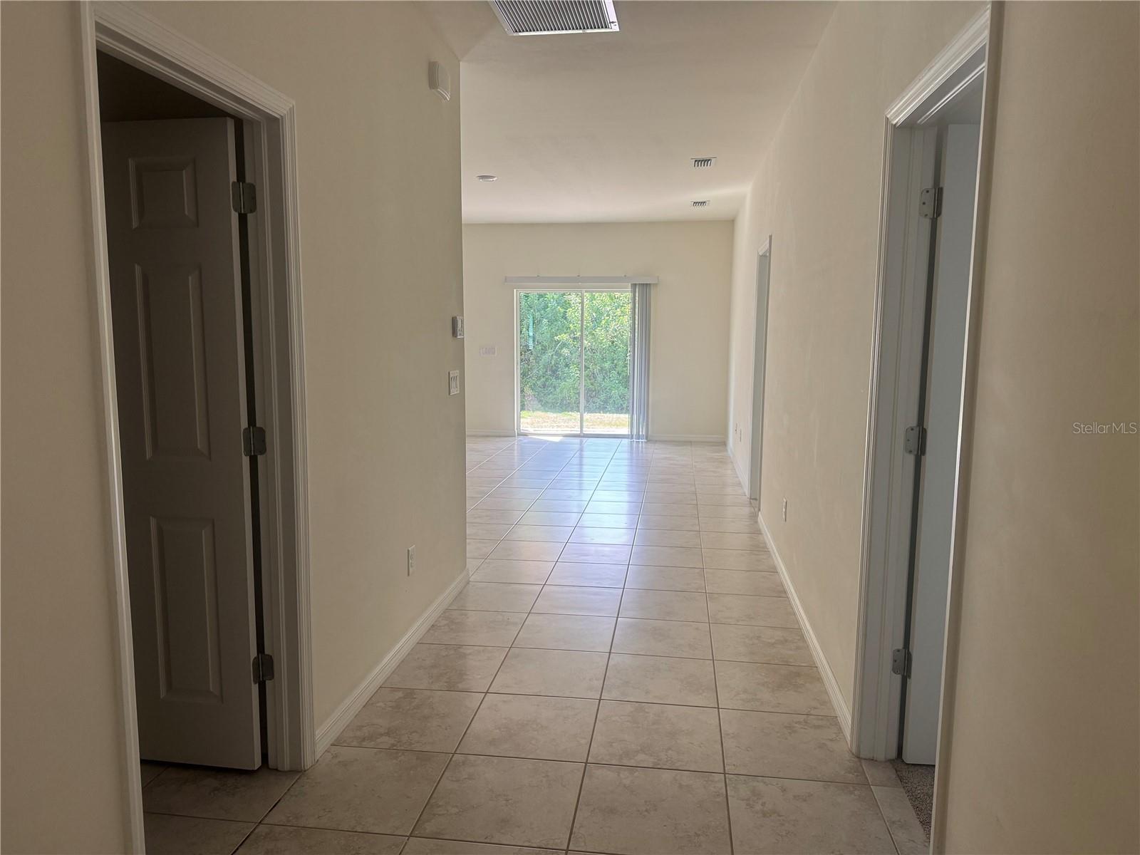 Image 3 of 21 For 108 Boxwood Lane