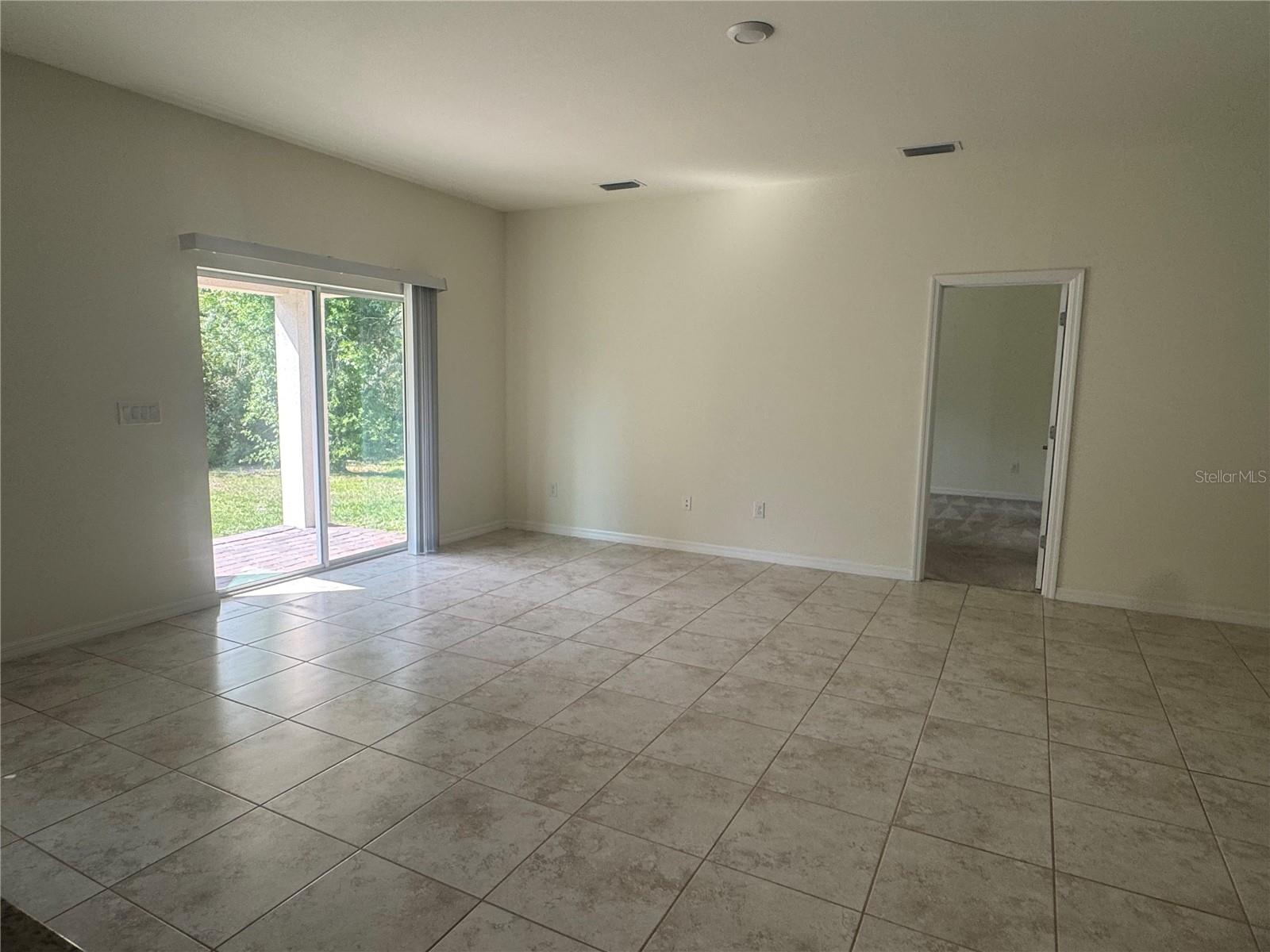 Image 7 of 21 For 108 Boxwood Lane