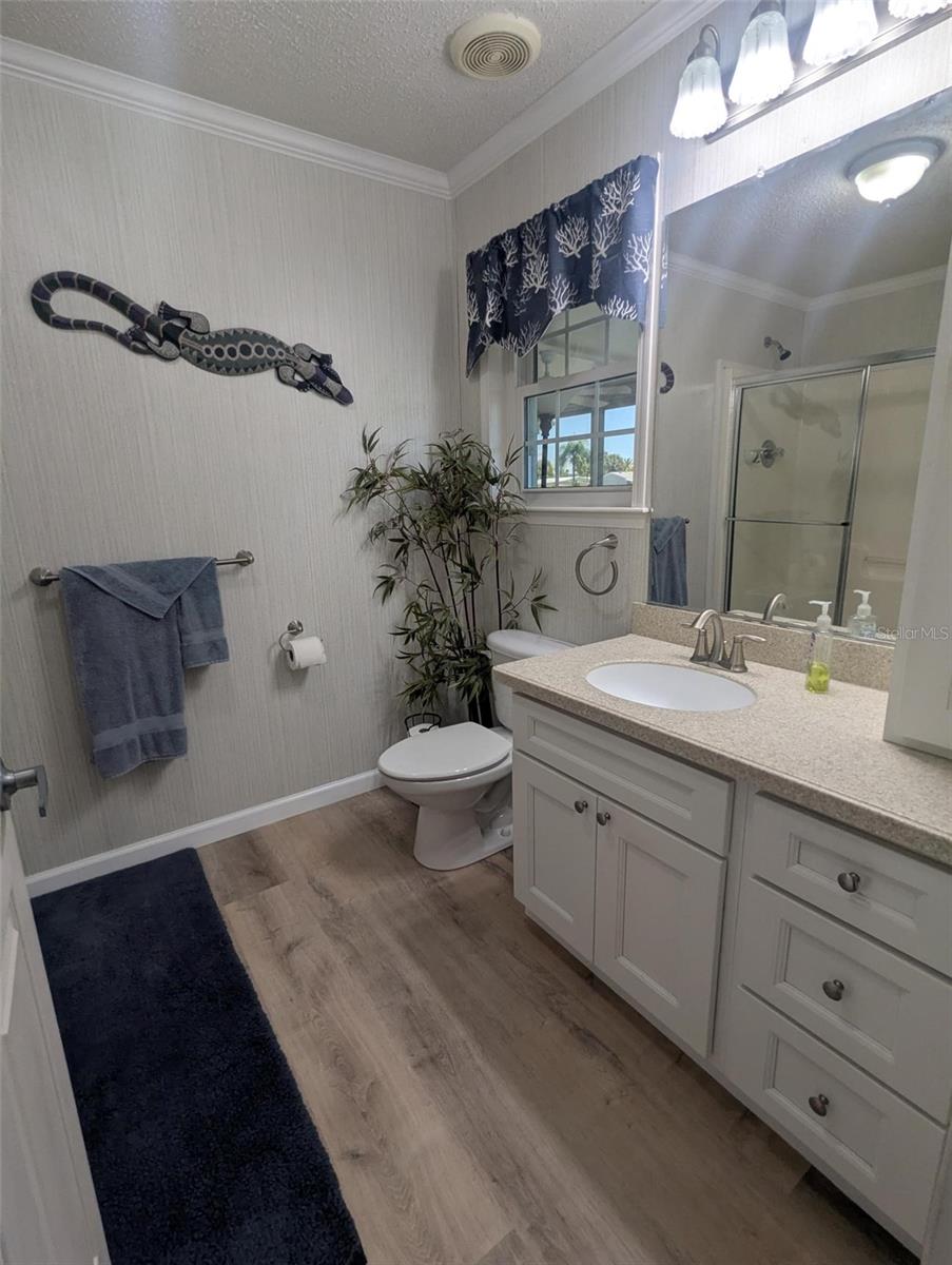 Image 16 of 66 For 2100 Kings Hwy  1098