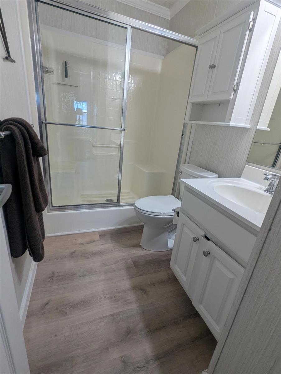 Image 21 of 66 For 2100 Kings Hwy  1098