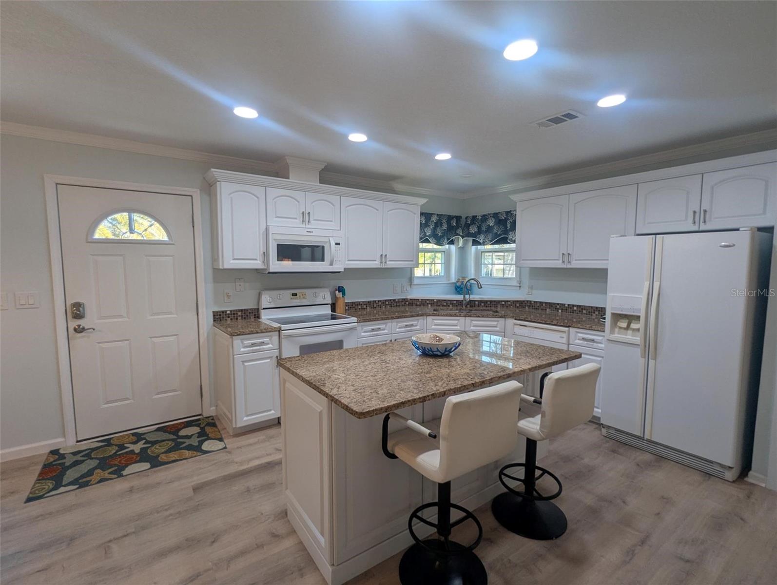 Image 9 of 66 For 2100 Kings Hwy  1098