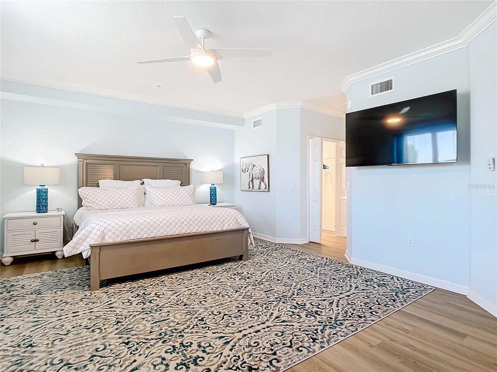 Image 24 of 95 For 10796 Tarflower Drive 101