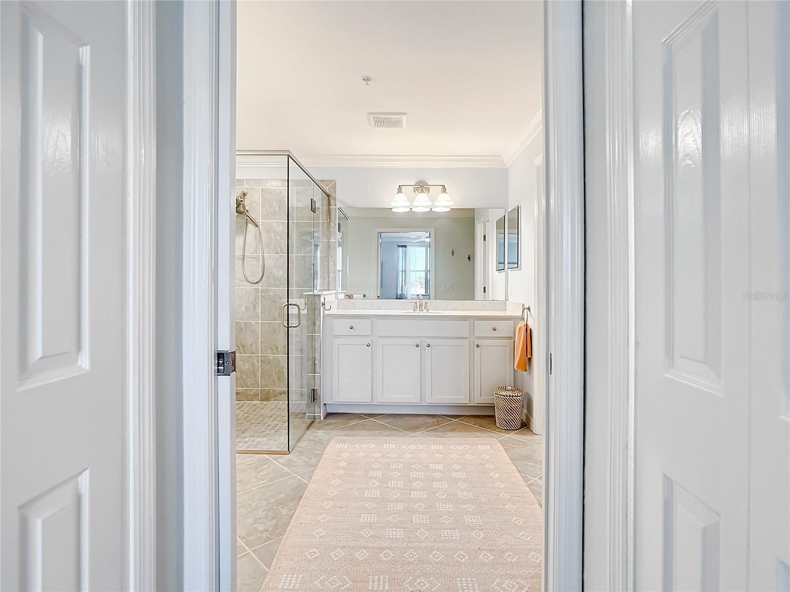 Image 28 of 95 For 10796 Tarflower Drive 101