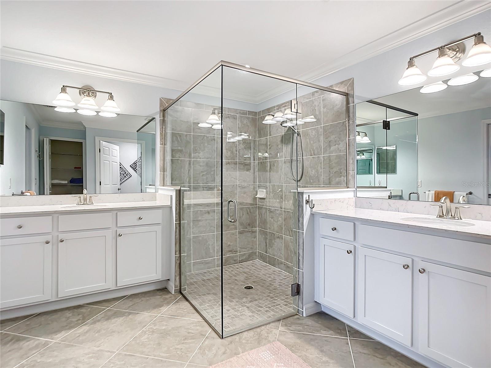 Image 29 of 95 For 10796 Tarflower Drive 101