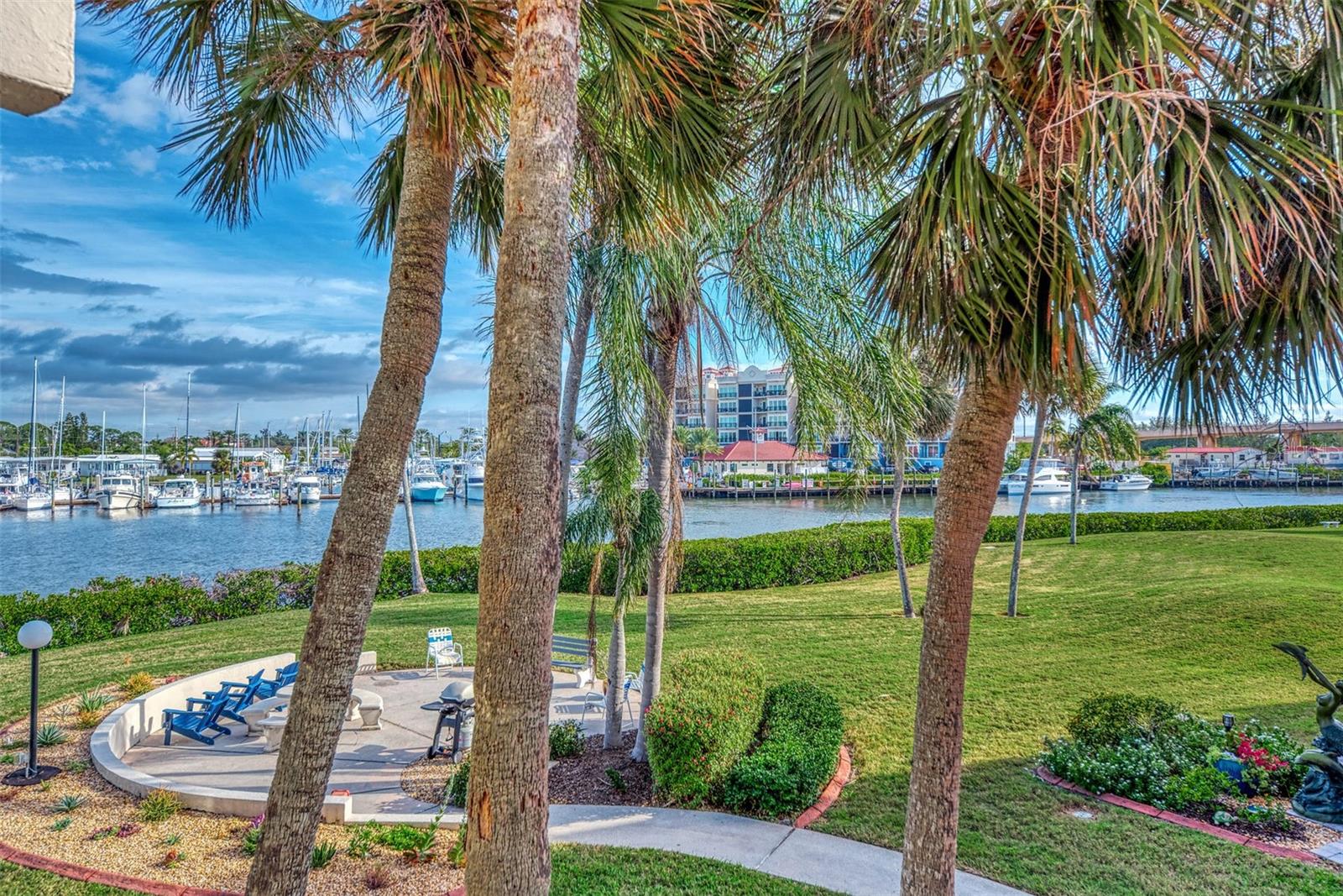 Image 32 of 53 For 260 Santa Maria Street 311