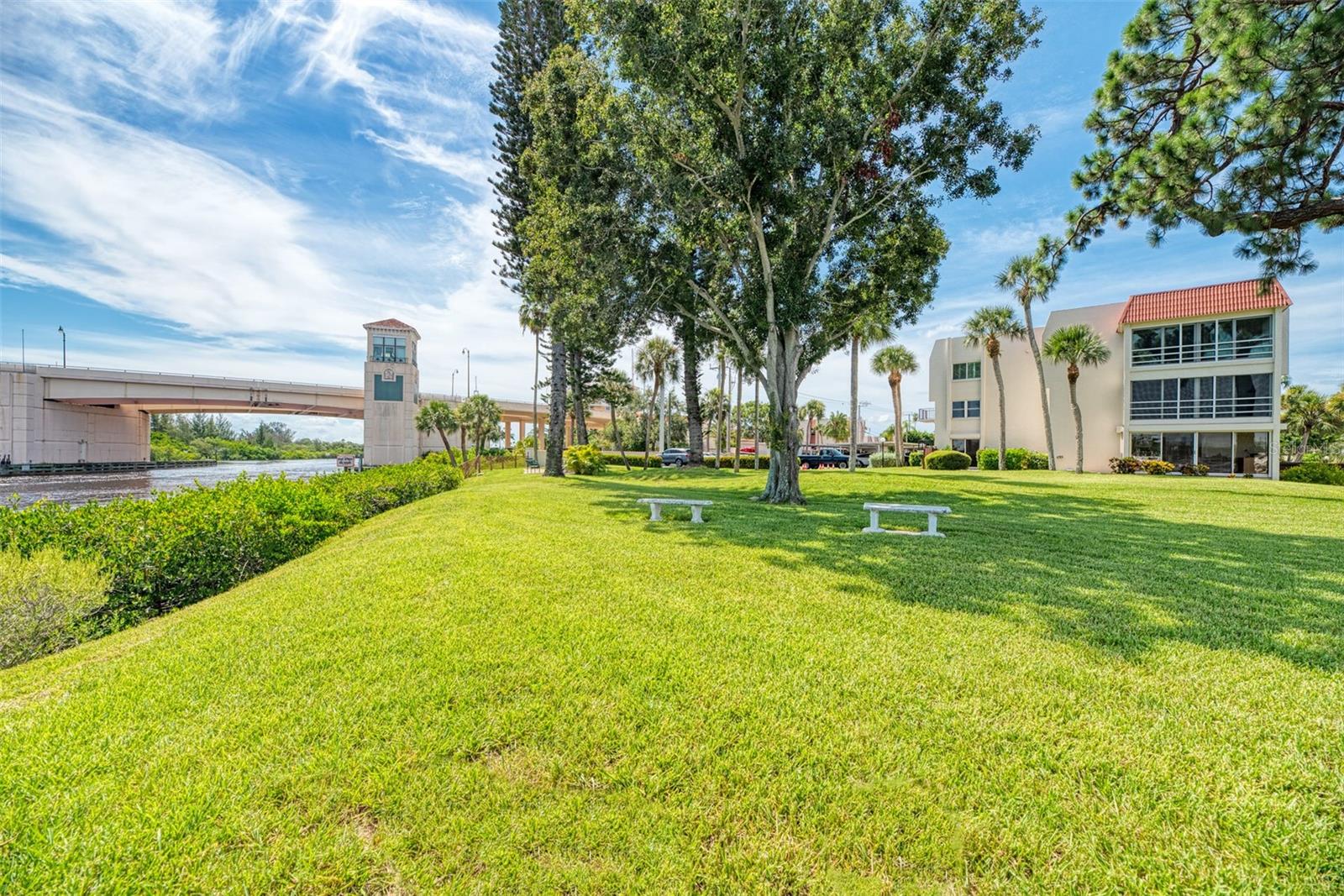 Image 40 of 53 For 260 Santa Maria Street 311