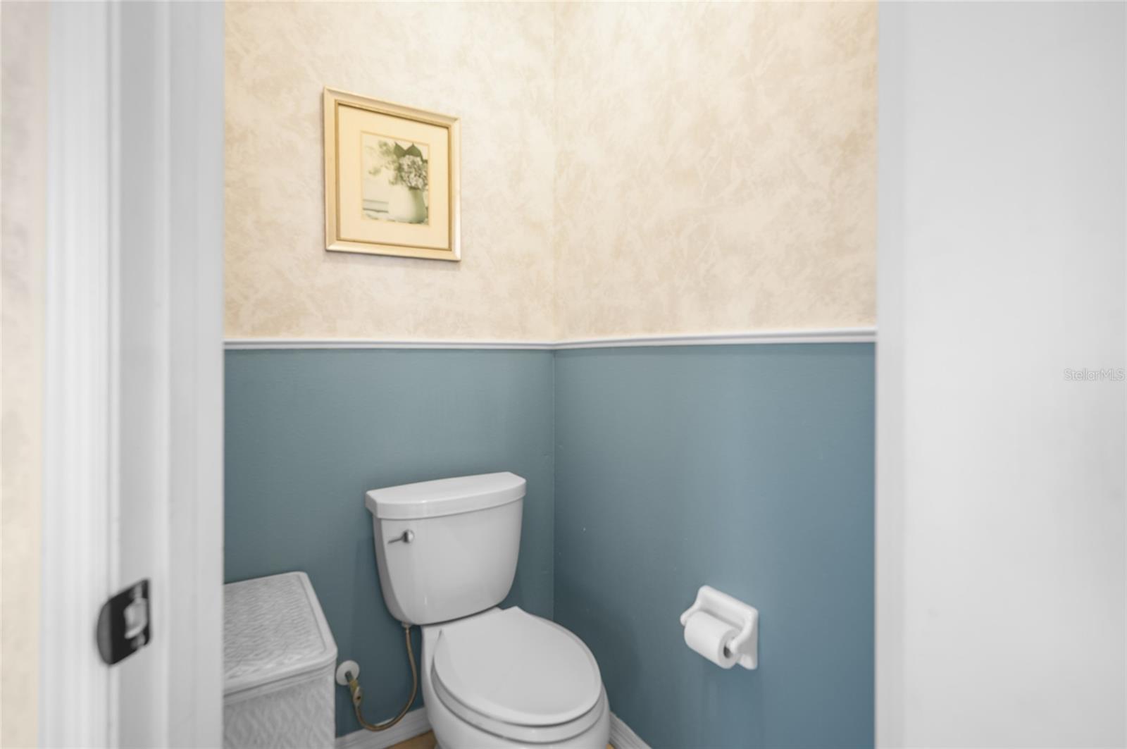 Image 16 of 69 For 8207 Lakeside Drive
