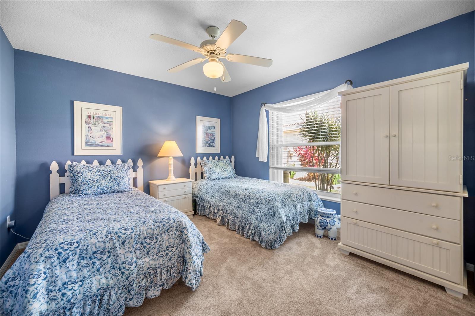 Image 33 of 69 For 8207 Lakeside Drive