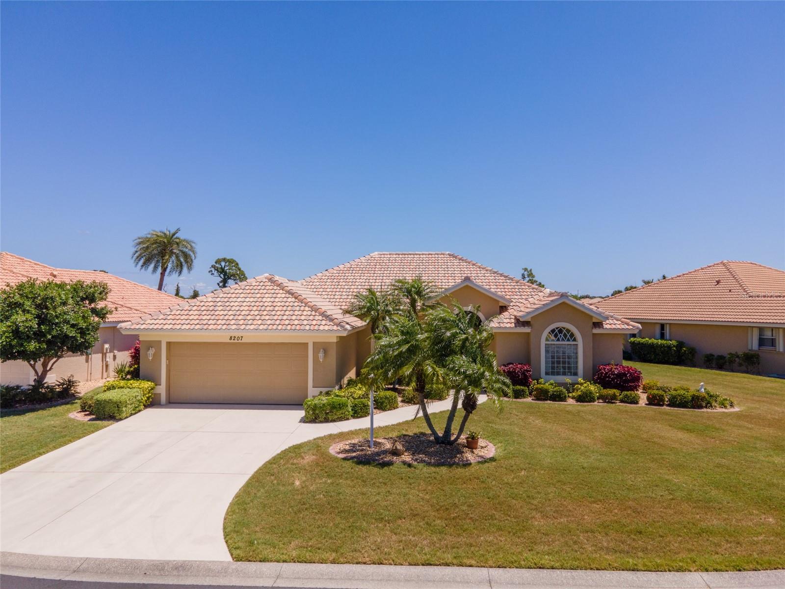 Image 44 of 69 For 8207 Lakeside Drive