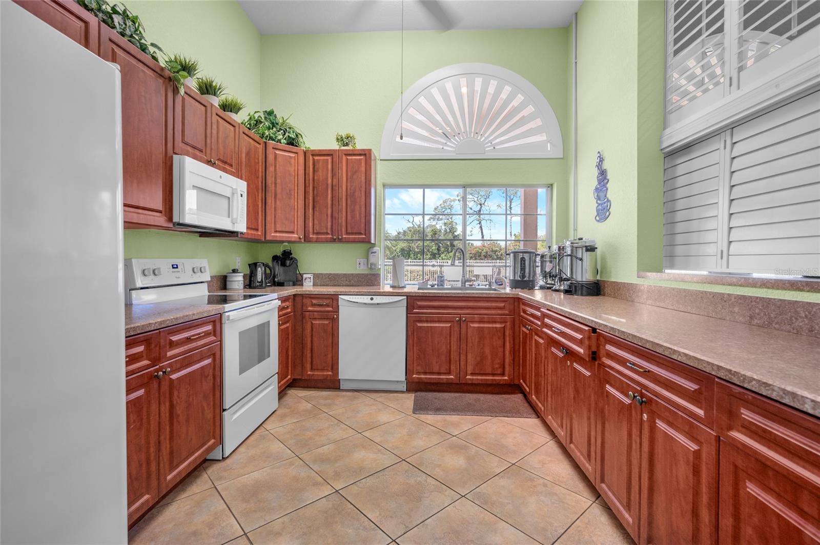 Image 66 of 69 For 8207 Lakeside Drive