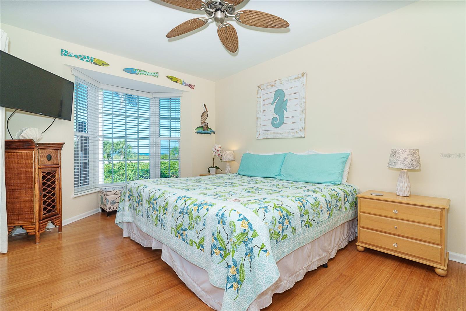 Image 19 of 43 For 7438 Palm Island Drive 3712