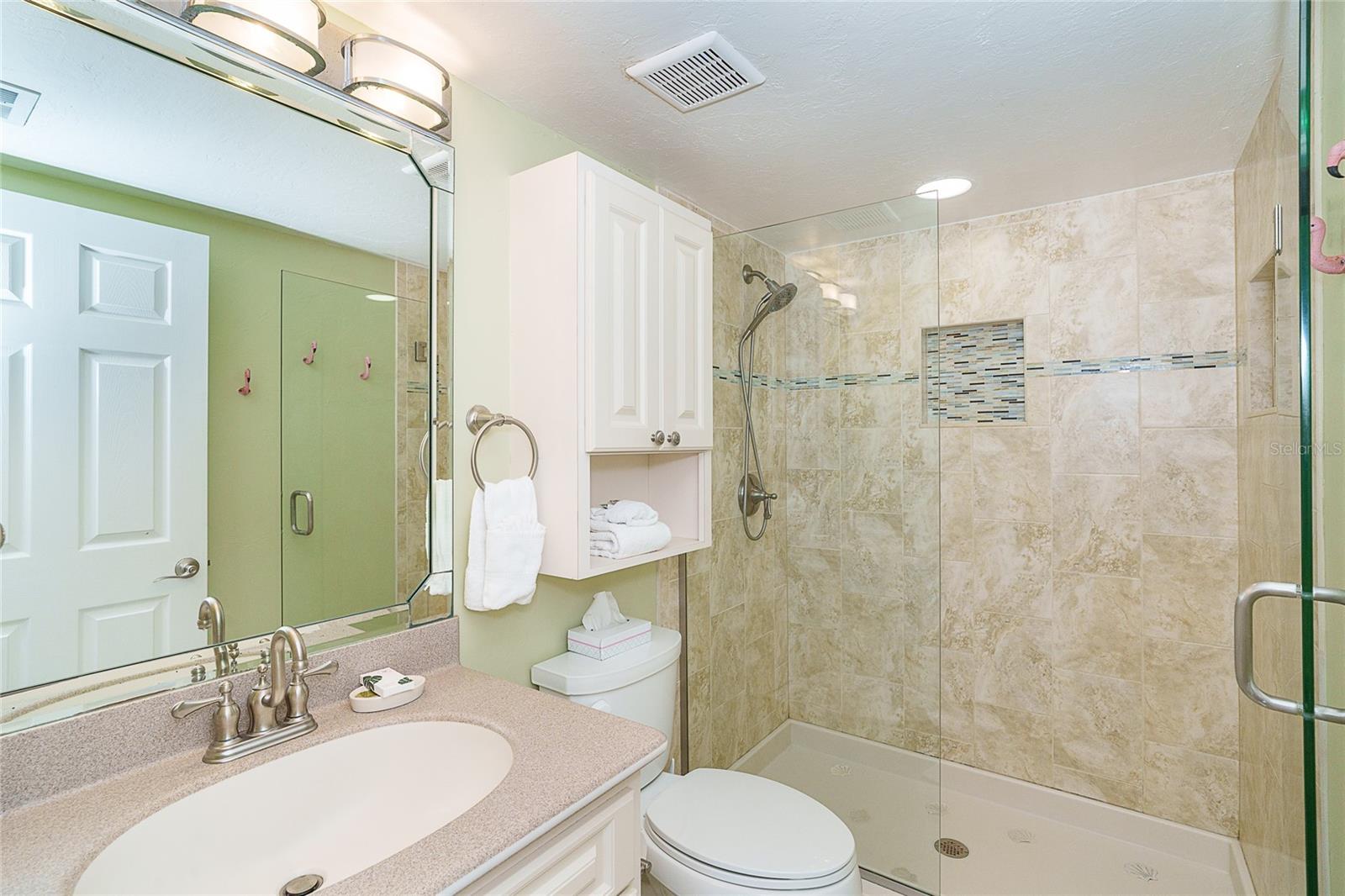 Image 23 of 43 For 7438 Palm Island Drive 3712