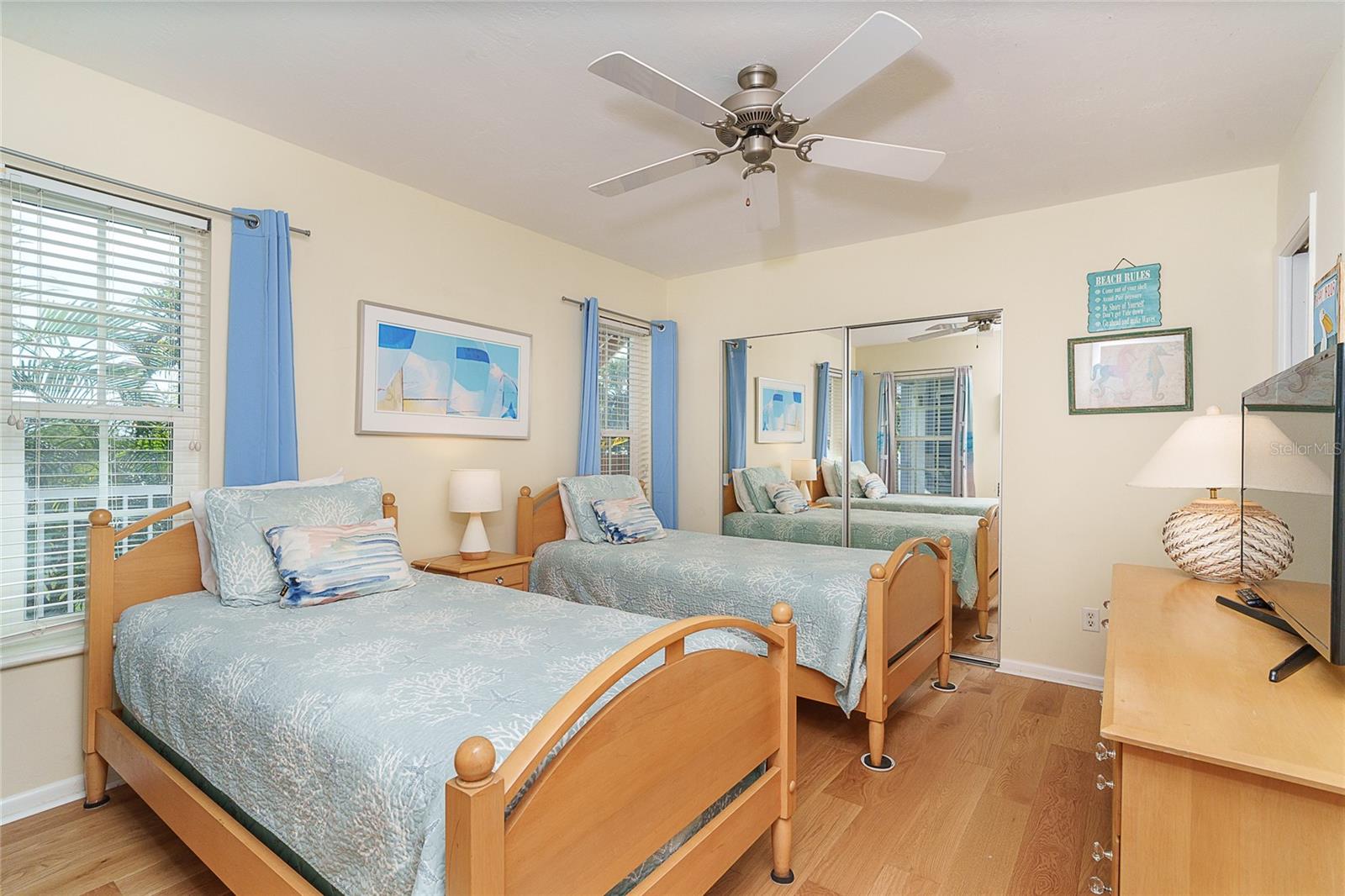 Image 26 of 43 For 7438 Palm Island Drive 3712