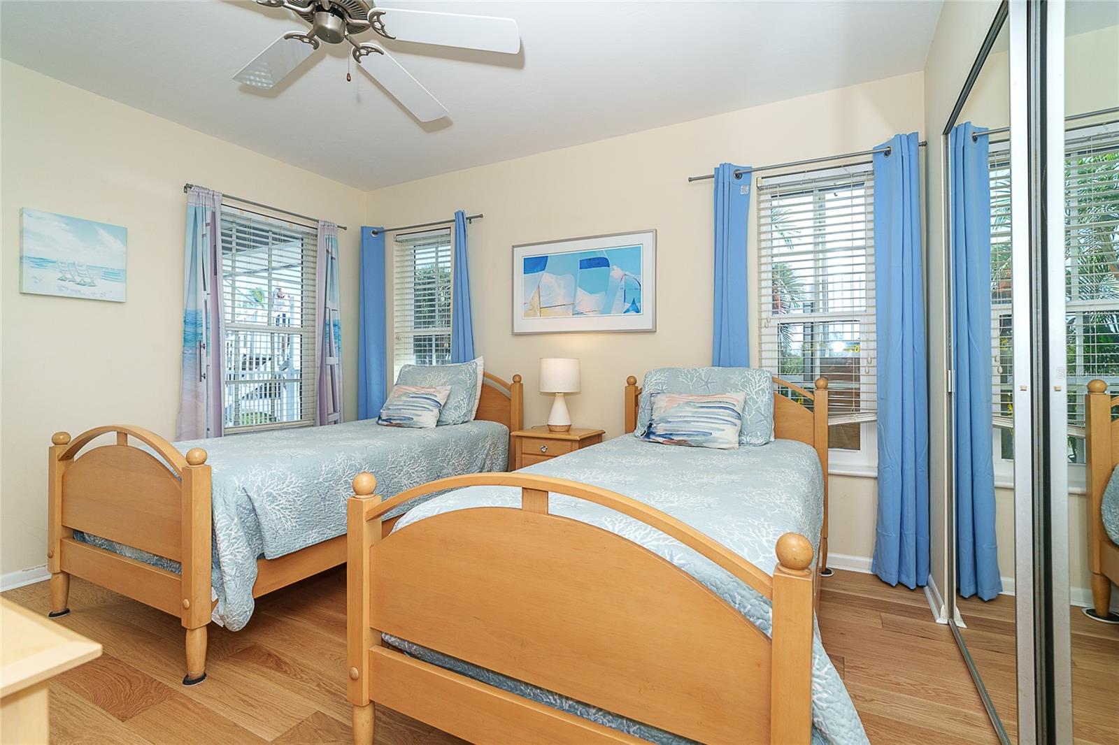 Image 30 of 43 For 7438 Palm Island Drive 3712