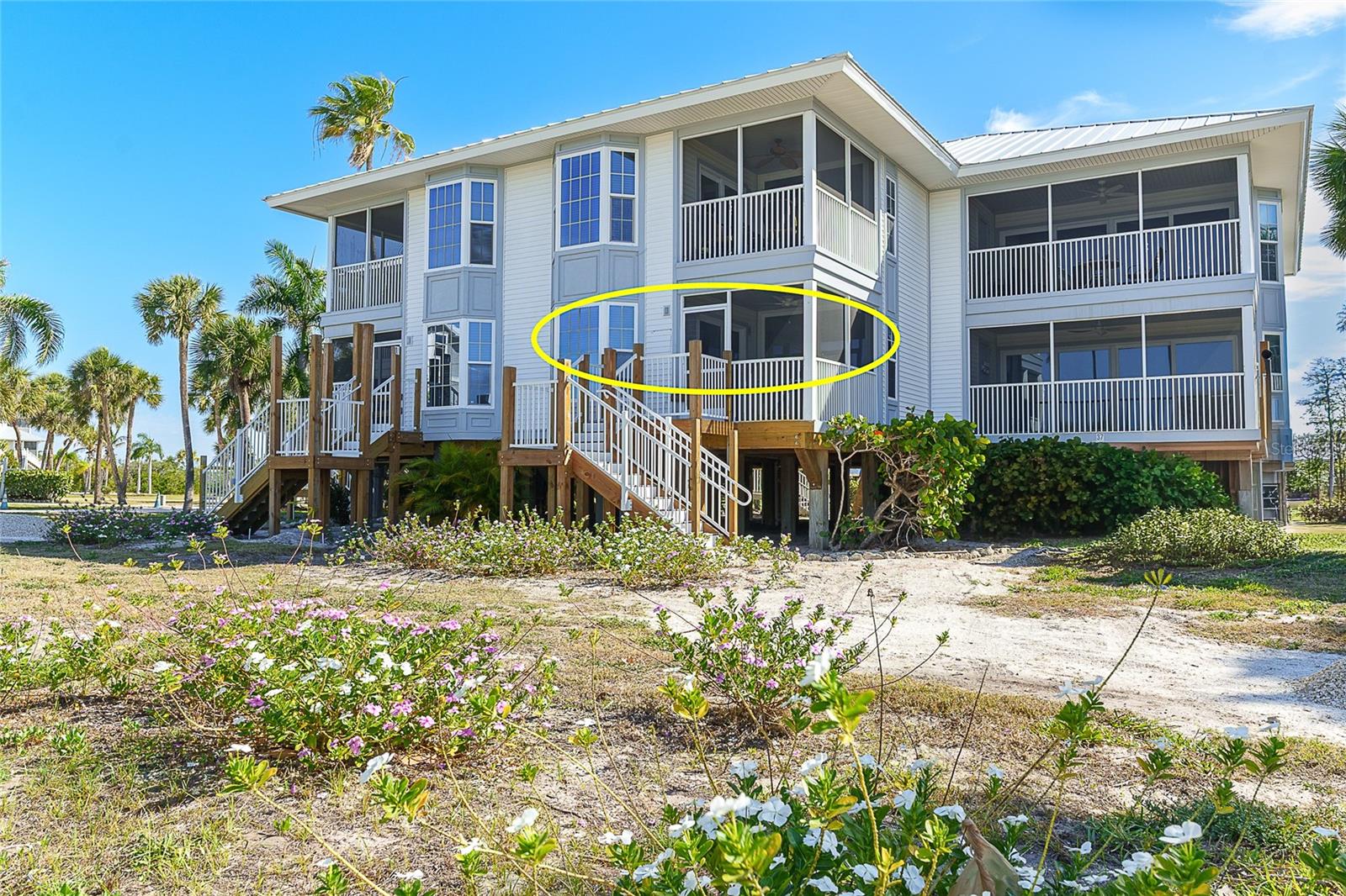 Image 31 of 43 For 7438 Palm Island Drive 3712